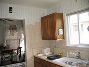 Kitchen walls decorated in faux paint finish Roman Illusion Champagne